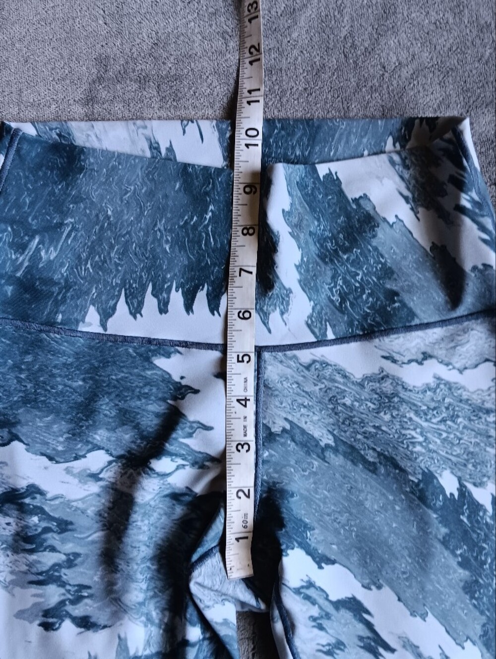 Colorado Threads, Blue Mountain Marble Print Active Leggings Size Medium, Yoga View 5